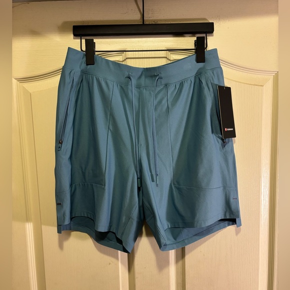 Lululemon Men’s “License To Train” Short 7” Inseam (L) *PIQUE* SOLD OUT AT LULU - Picture 2 of 6